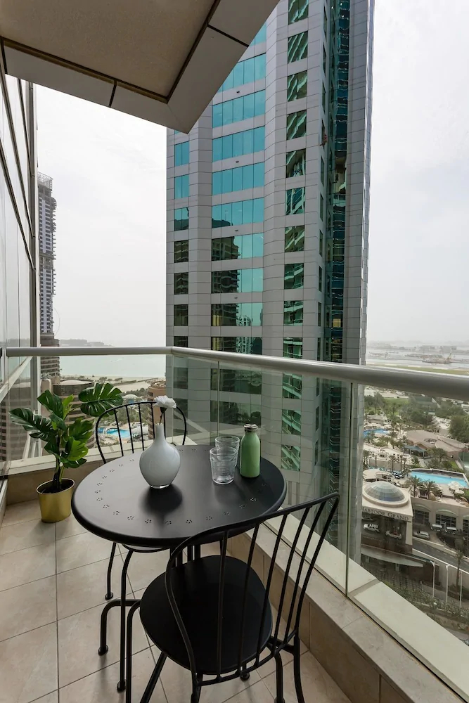 Botanica Tower by Hi Guests Vacation Homes