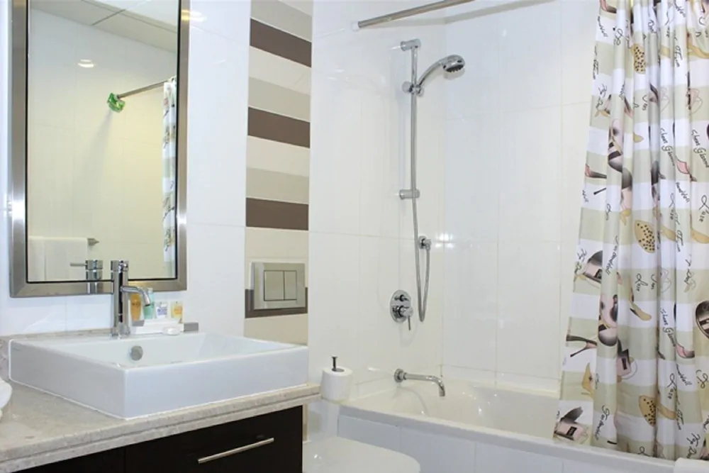 Boulevard Central by New Arabian Holiday Homes