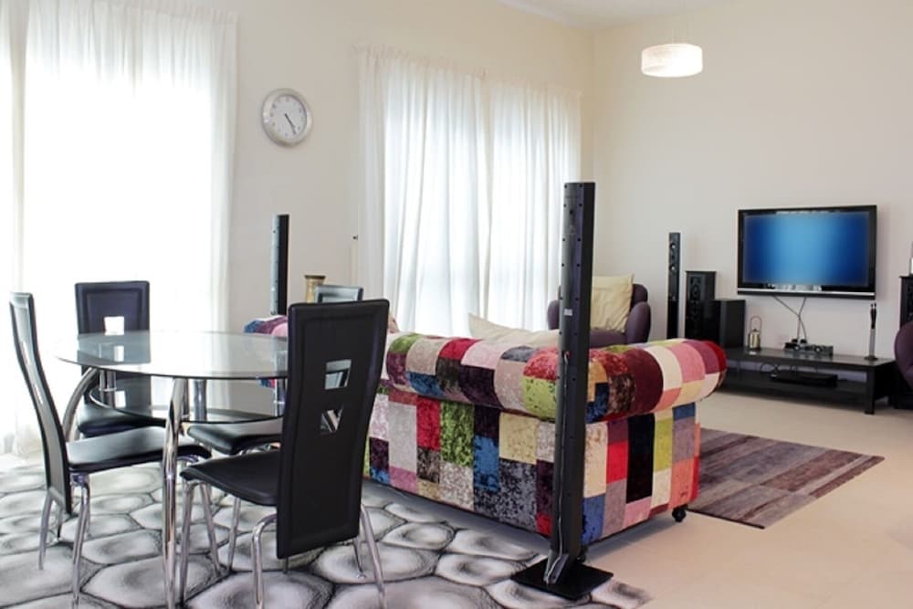 Boulevard Central by New Arabian Holiday Homes