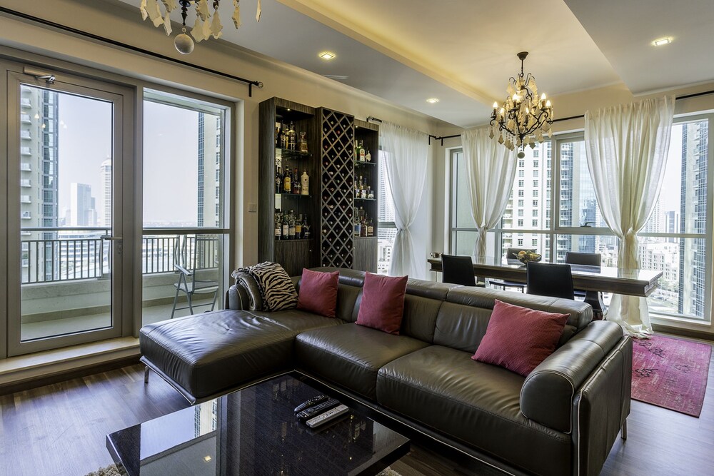 Boulevard Central Tower by One Perfect Stay