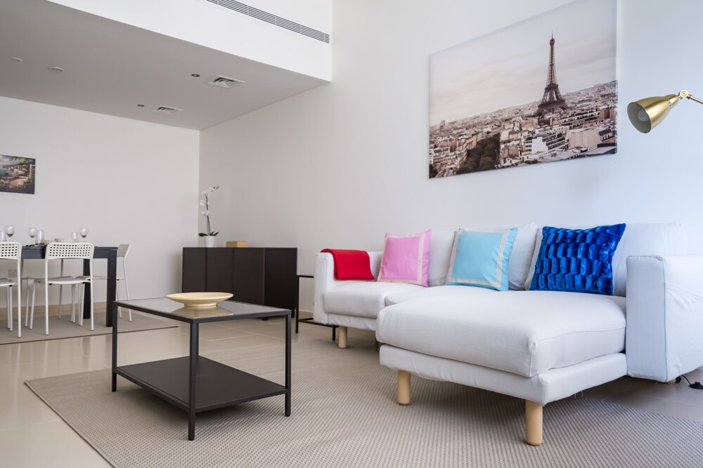 Burj Al Nahda by HiGuests Vacation Homes