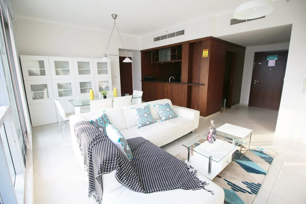 The Residences 7 by R&H