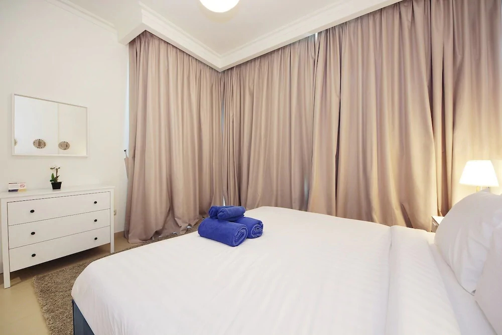 Burj Vista by New Arabian Holiday Homes