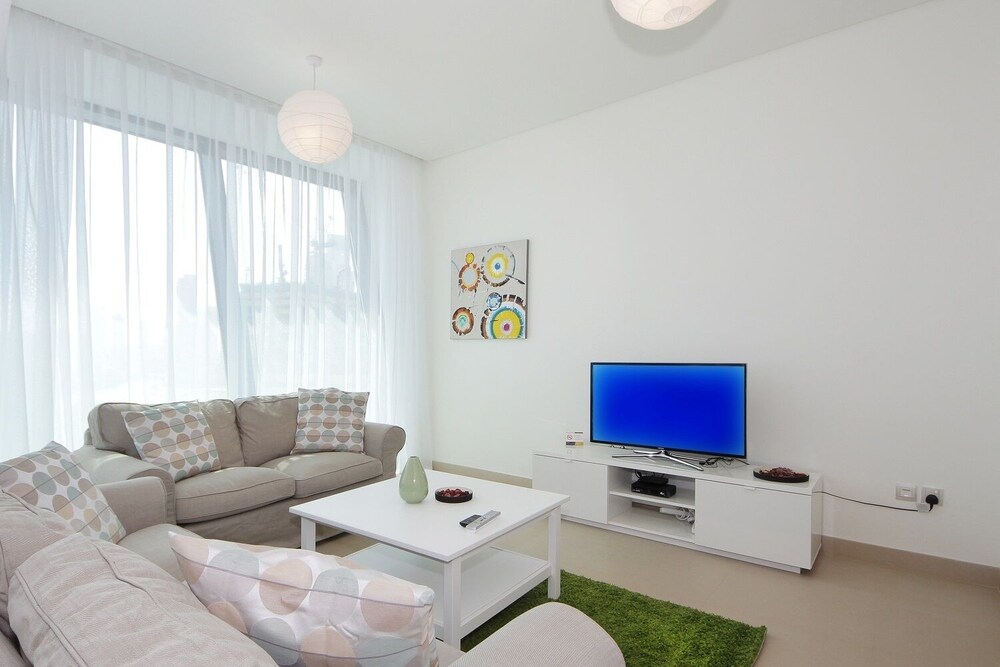 Burj Vista by New Arabian Holiday Homes