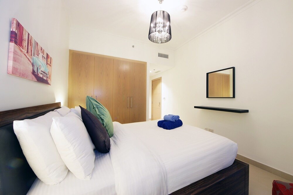 Burj Vista by New Arabian Holiday Homes