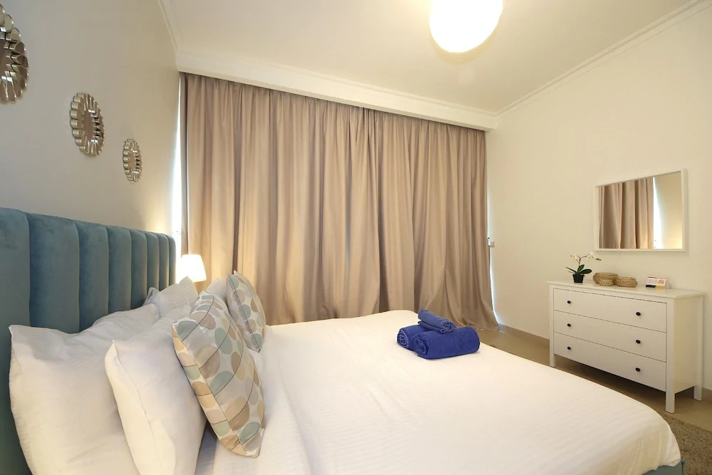 Burj Vista by New Arabian Holiday Homes