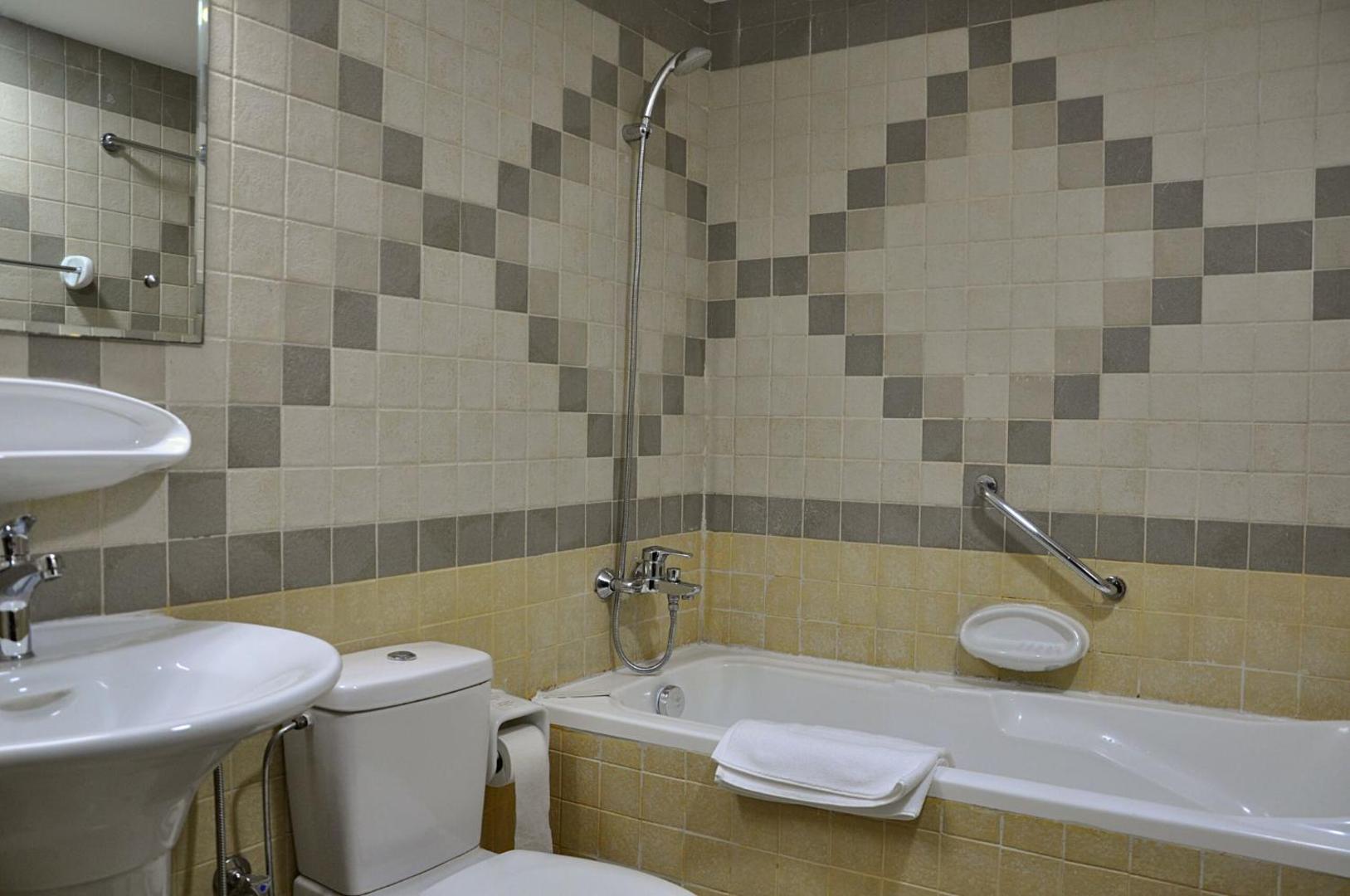 Care Holiday Home - Barsha Heights