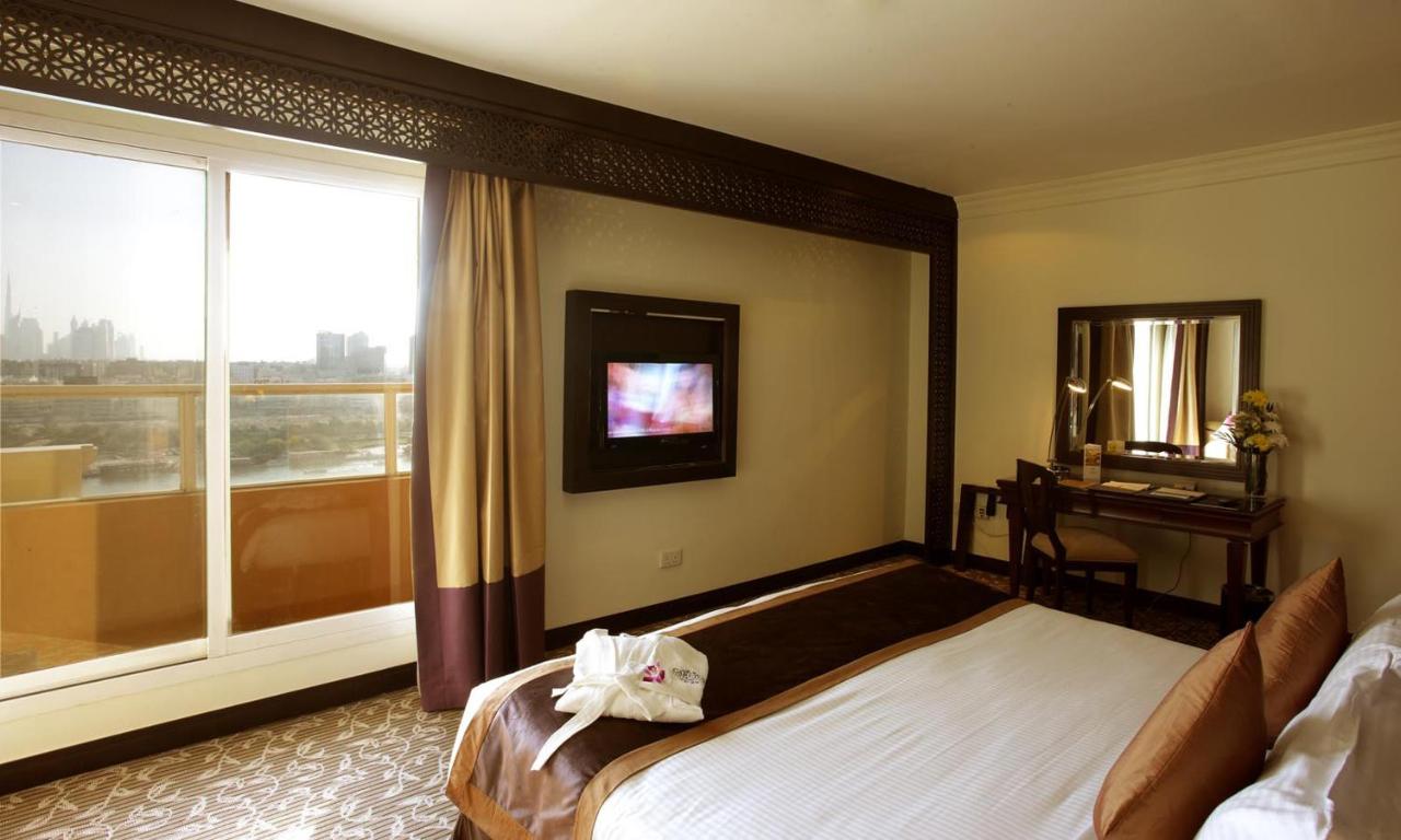 Carlton Tower Hotel Dubai