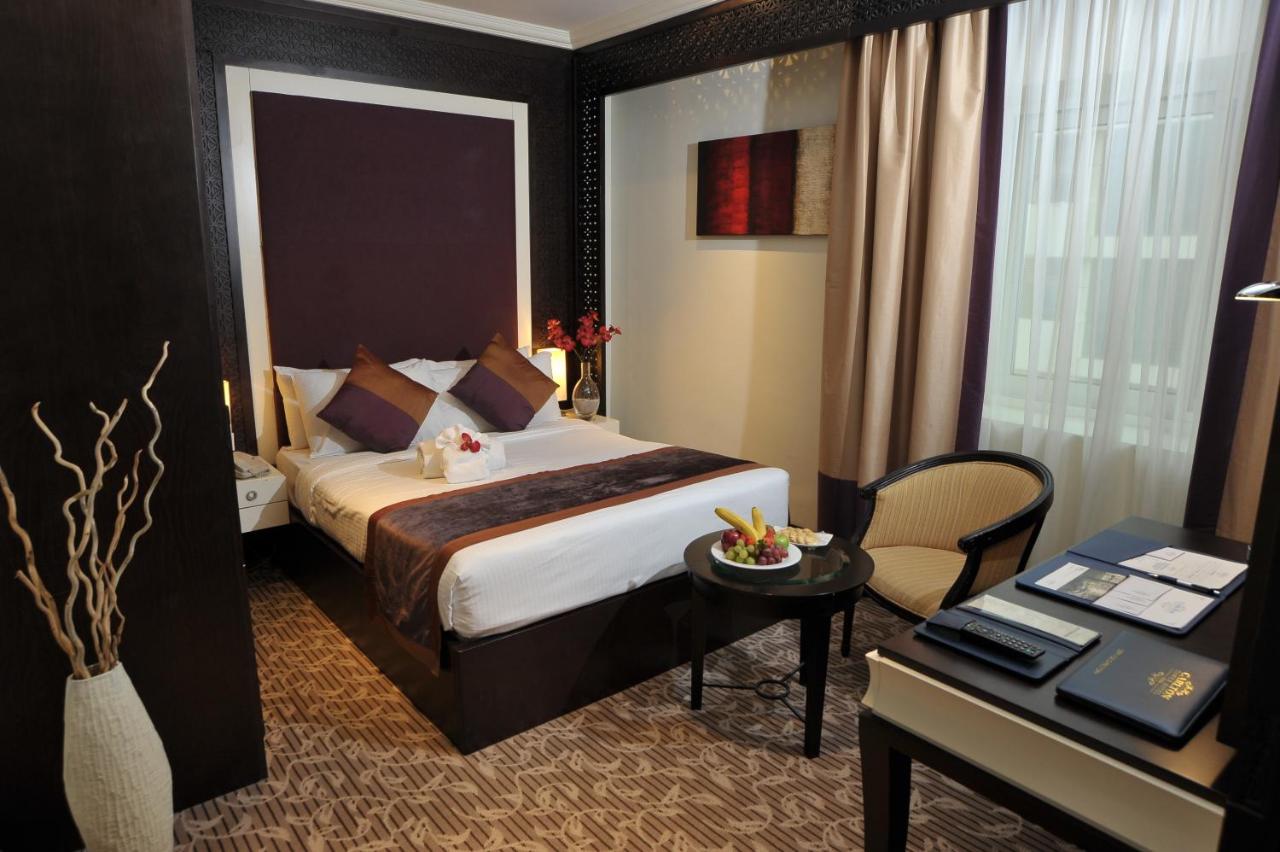 Carlton Tower Hotel Dubai