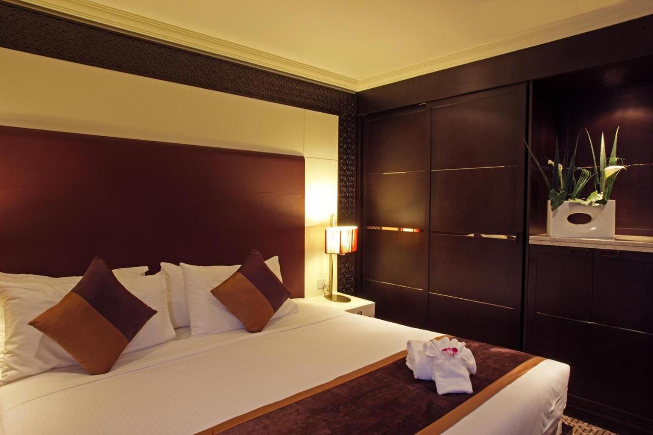 Carlton Tower Hotel Dubai