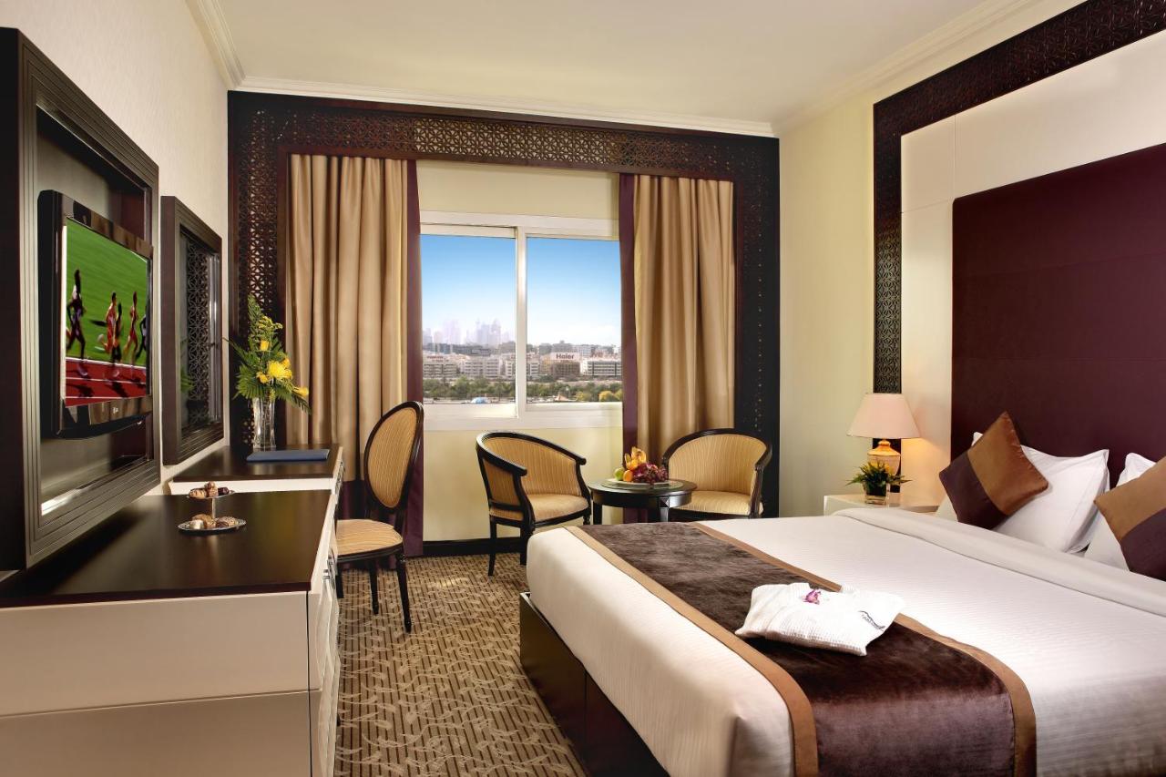Carlton Tower Hotel Dubai