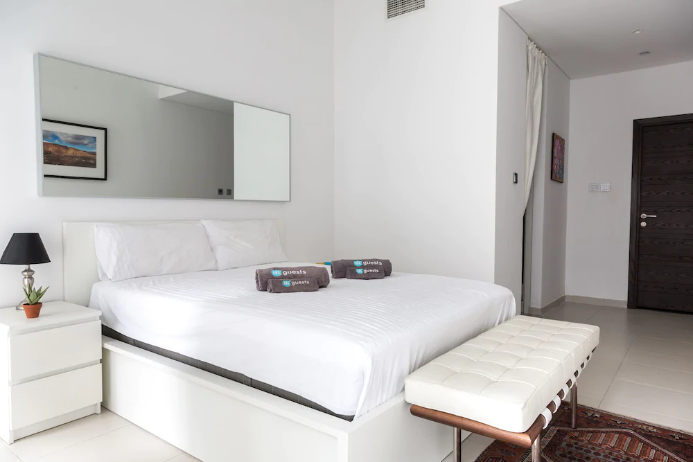 Cayan Tower by HiGuests Vacation Homes