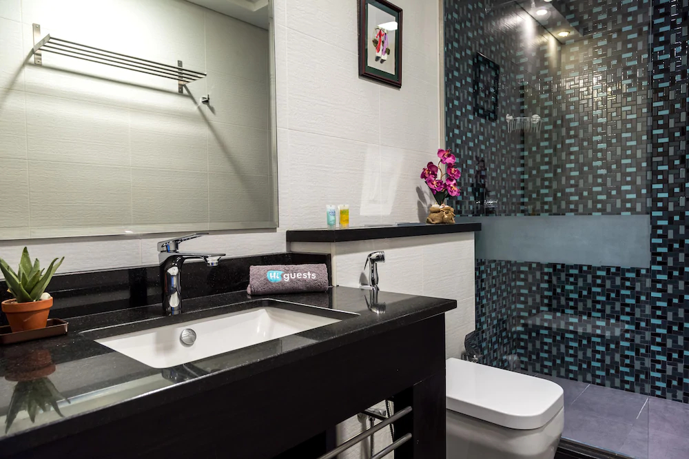 Cayan Tower by HiGuests Vacation Homes