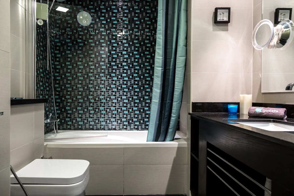 Cayan Tower by HiGuests Vacation Homes
