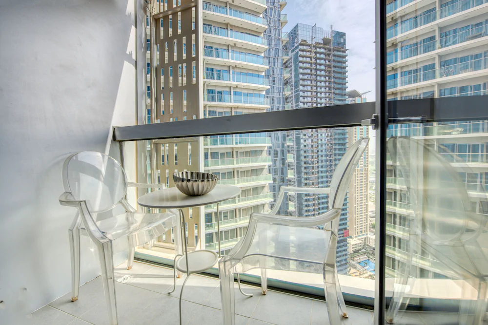 Cayan Tower by  Raine & Horne Holiday Homes