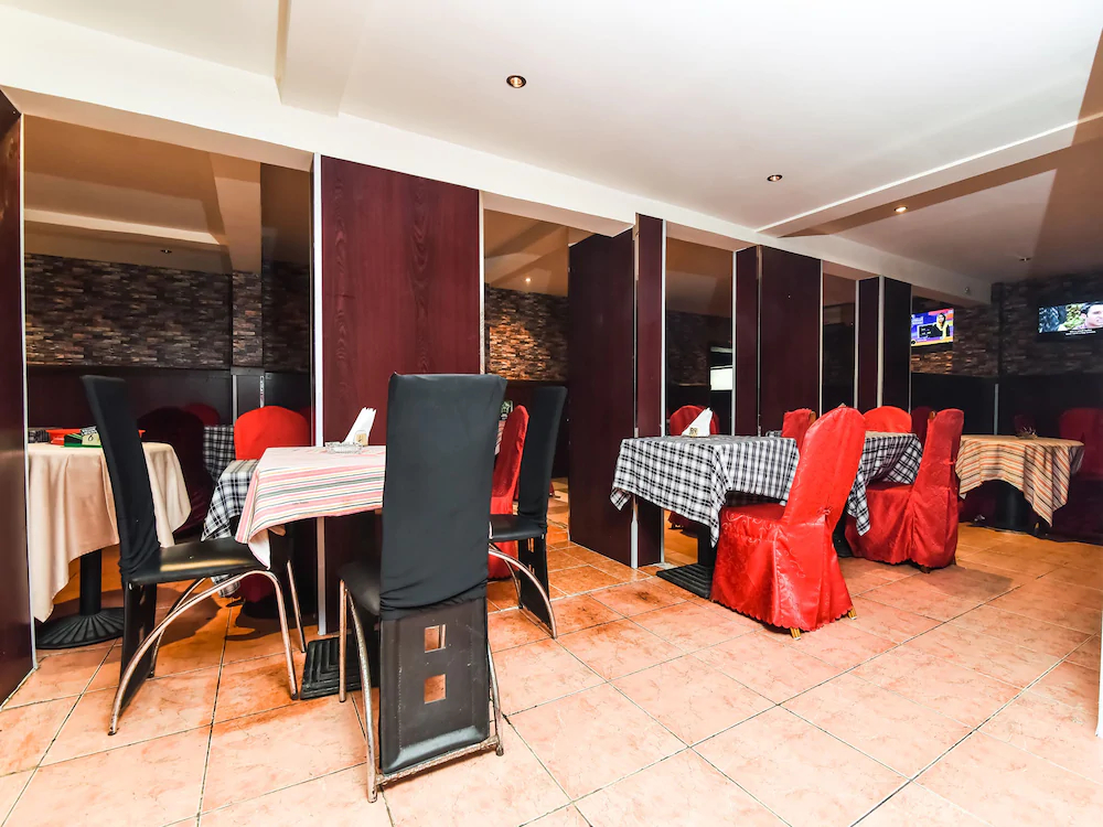 Central Paris Hotel by OYO Rooms