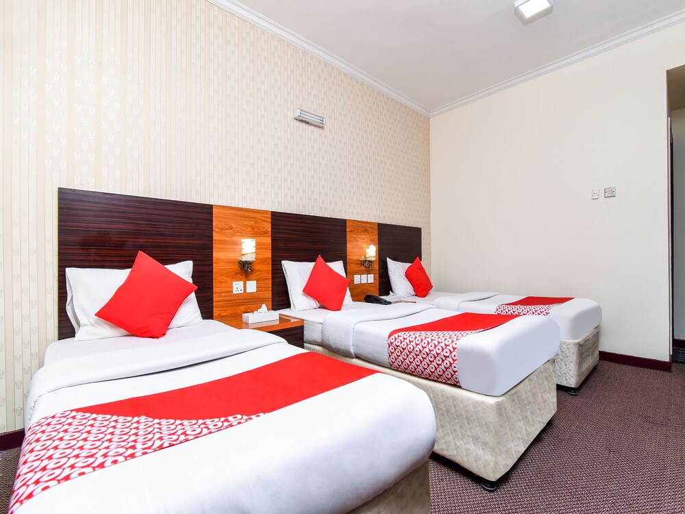 Central Paris Hotel by OYO Rooms