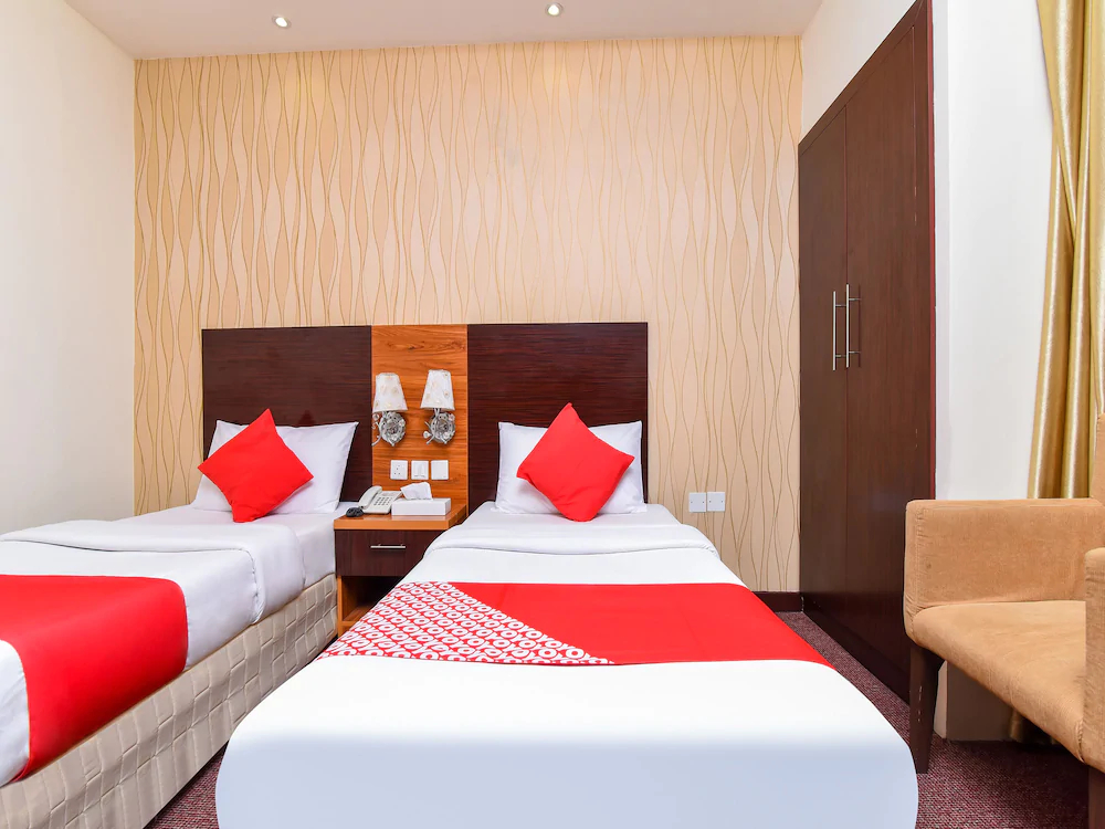 Central Paris Hotel by OYO Rooms