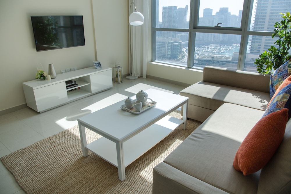 Central Tower by Hi Guests Vacation Homes
