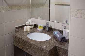 Central Tower by Hi Guests Vacation Homes