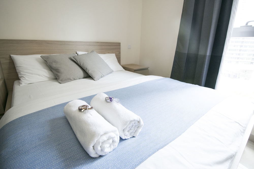 Central Tower by Hi Guests Vacation Homes