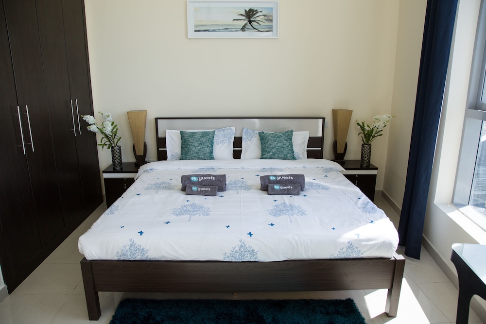 Central Tower by Hi Guests Vacation Homes