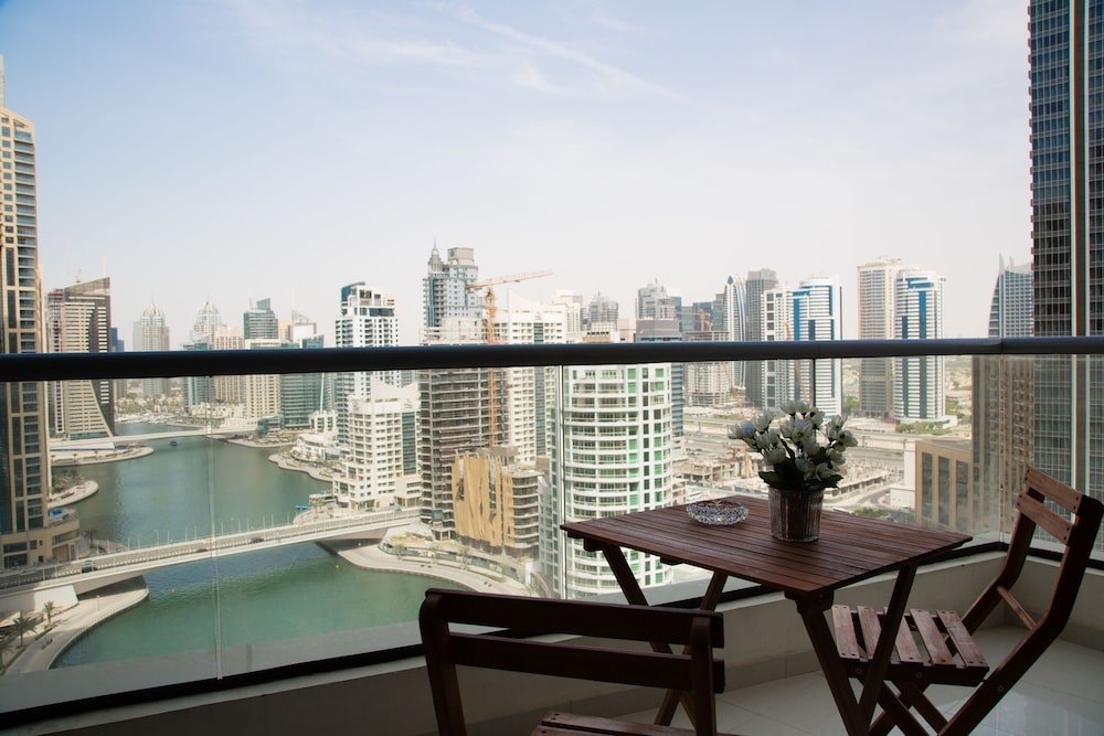 Central Tower by Hi Guests Vacation Homes