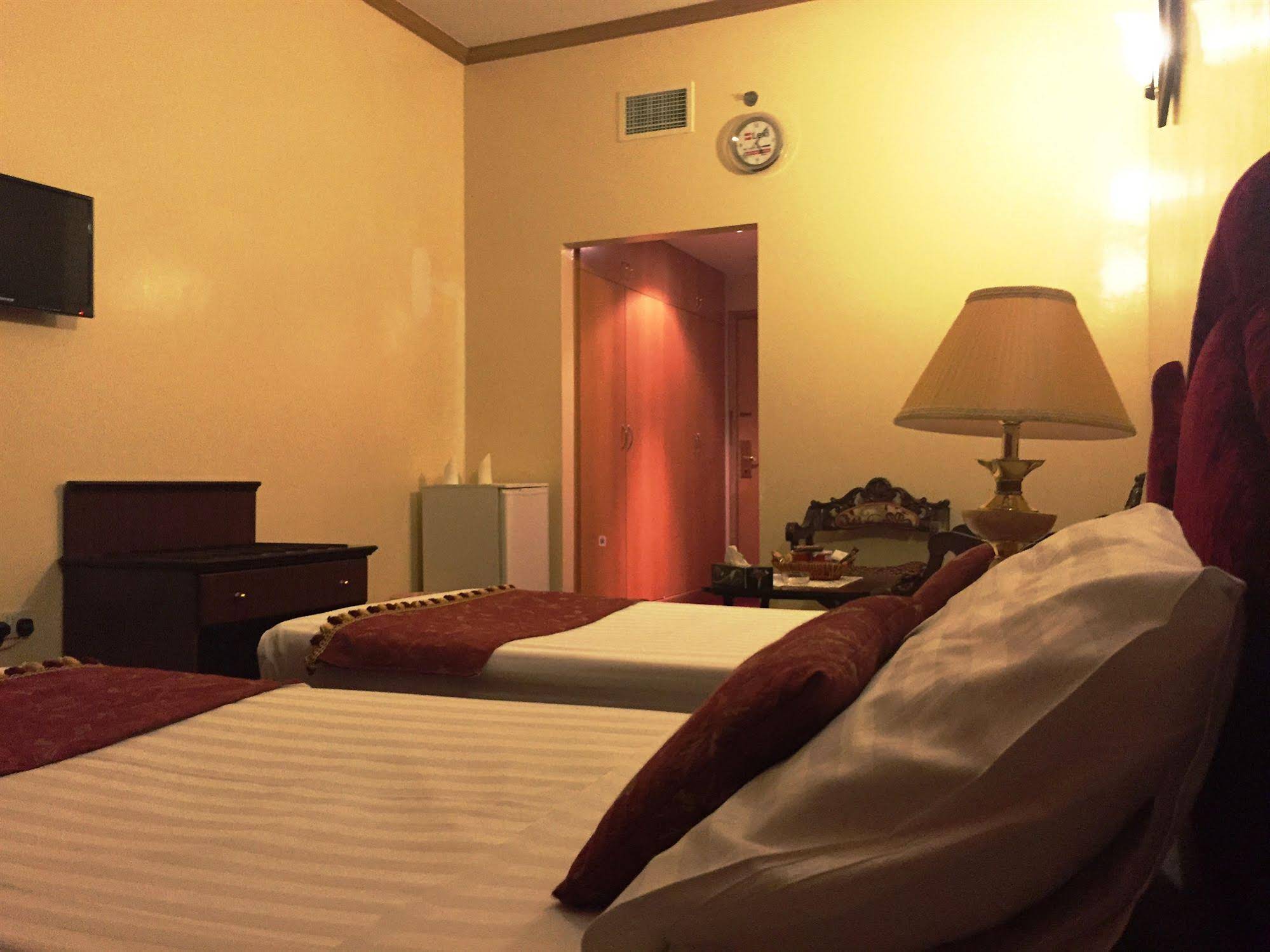 Kings Square Hotel