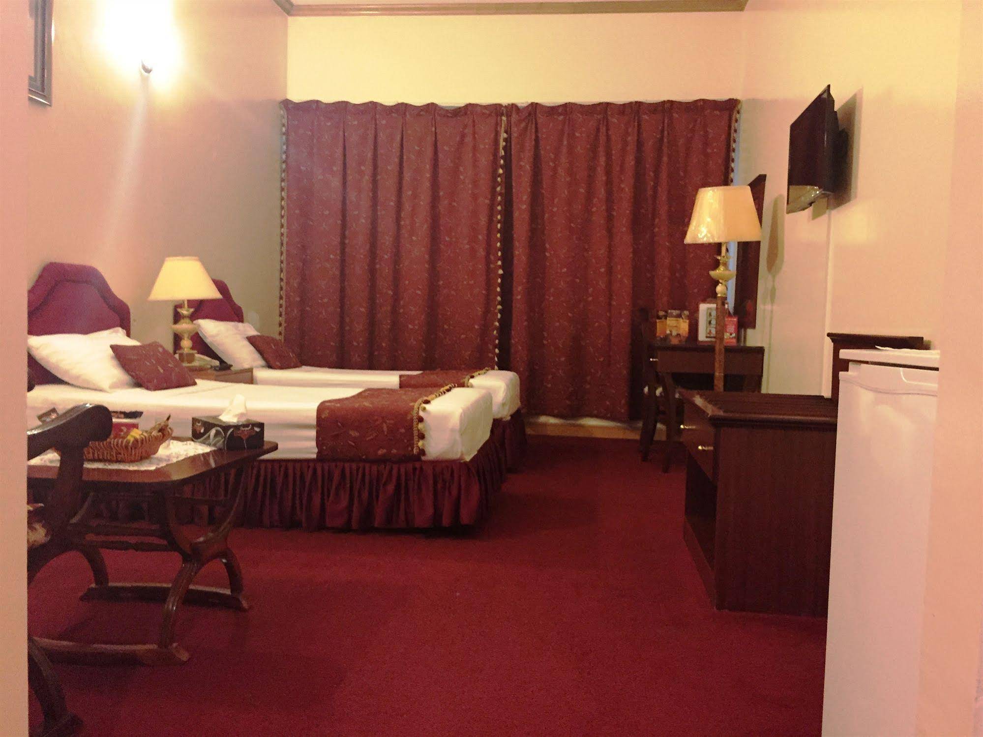 Kings Square Hotel