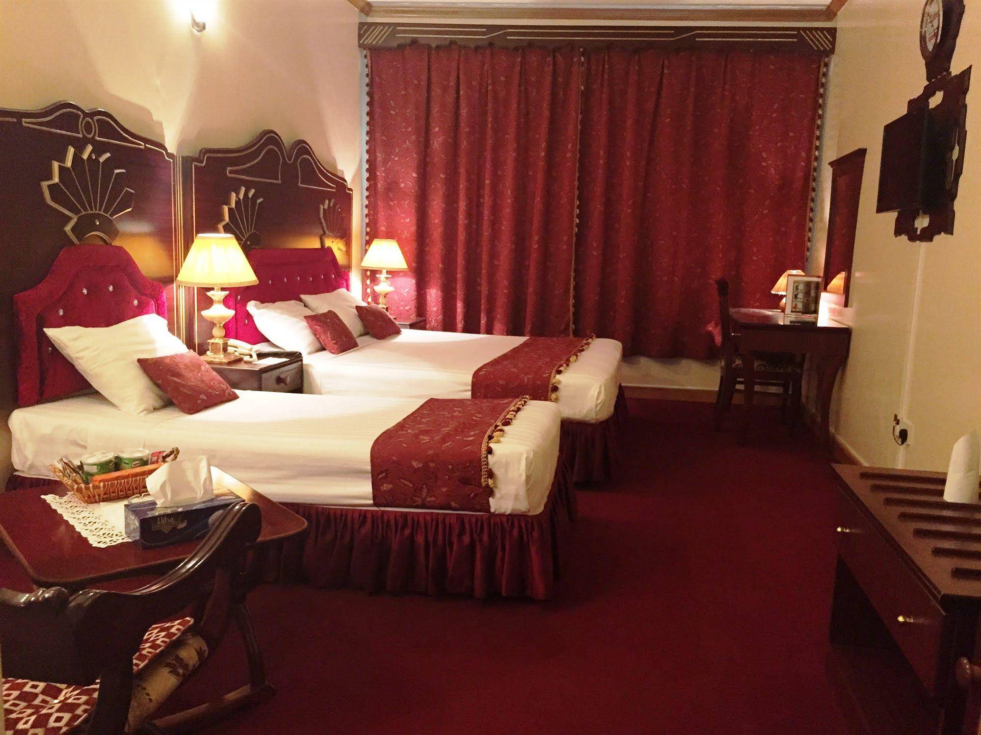 Kings Square Hotel