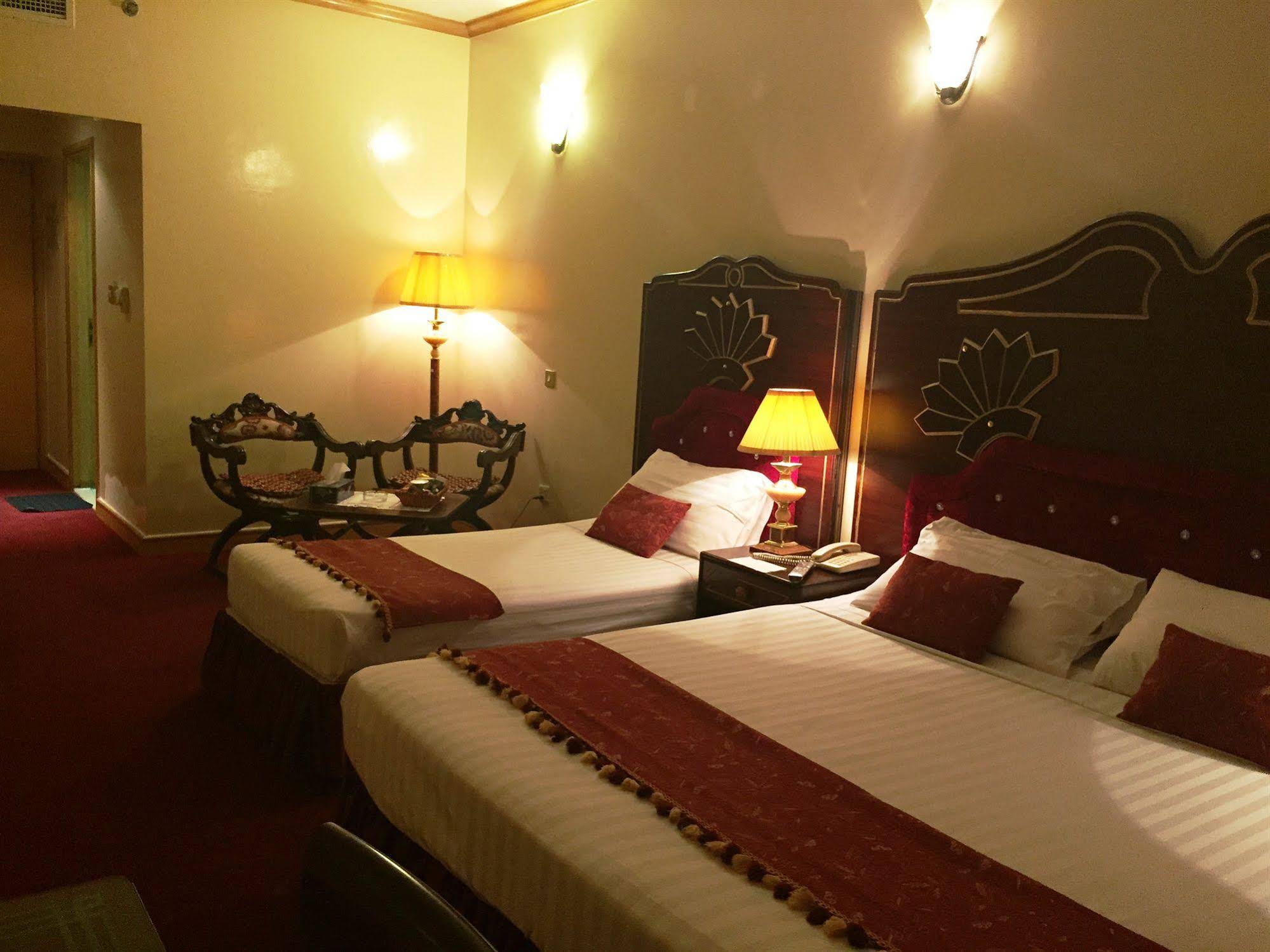 Kings Square Hotel