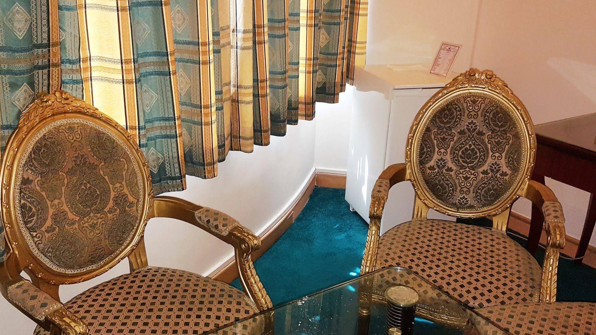 Kings Square Hotel