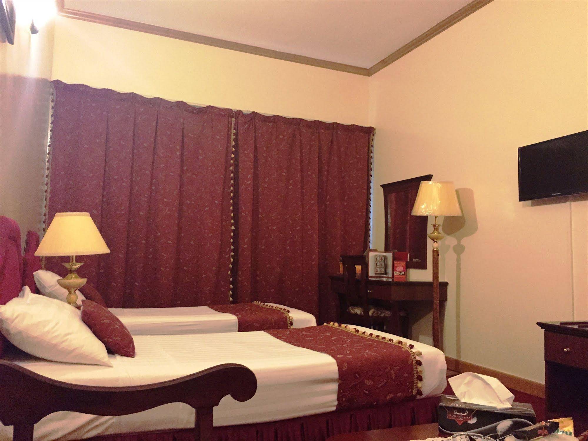 Kings Square Hotel