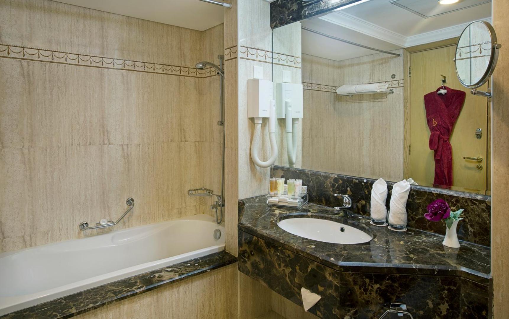 City Seasons Hotel Dubai
