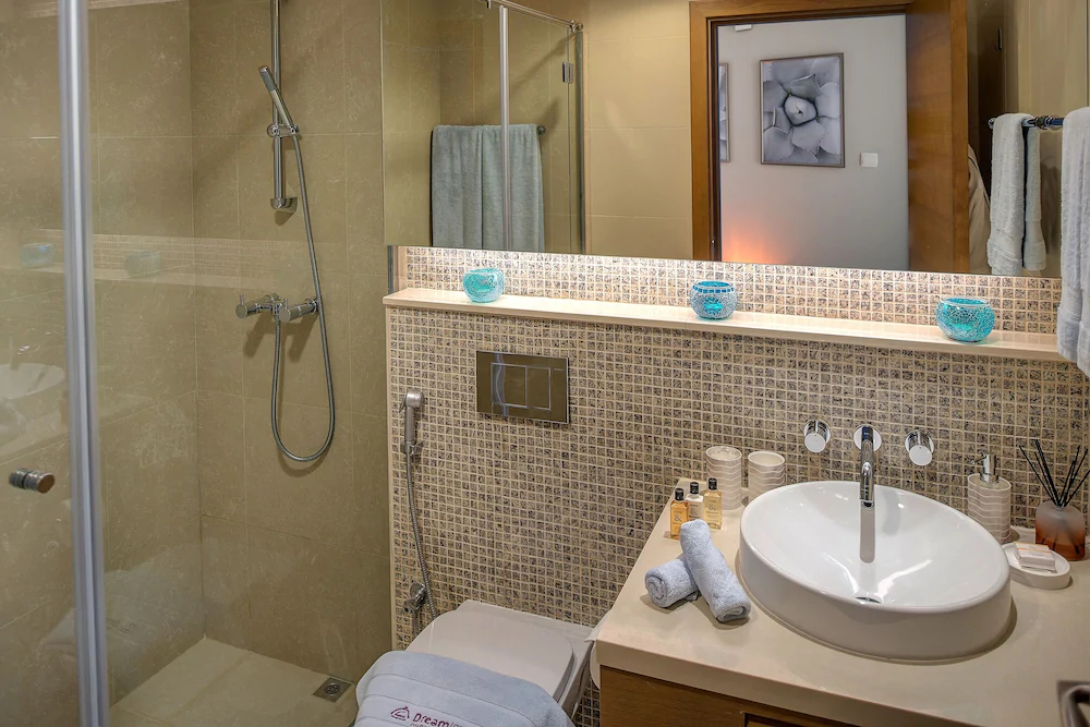 Claren Towers by Dream Inn Dubai