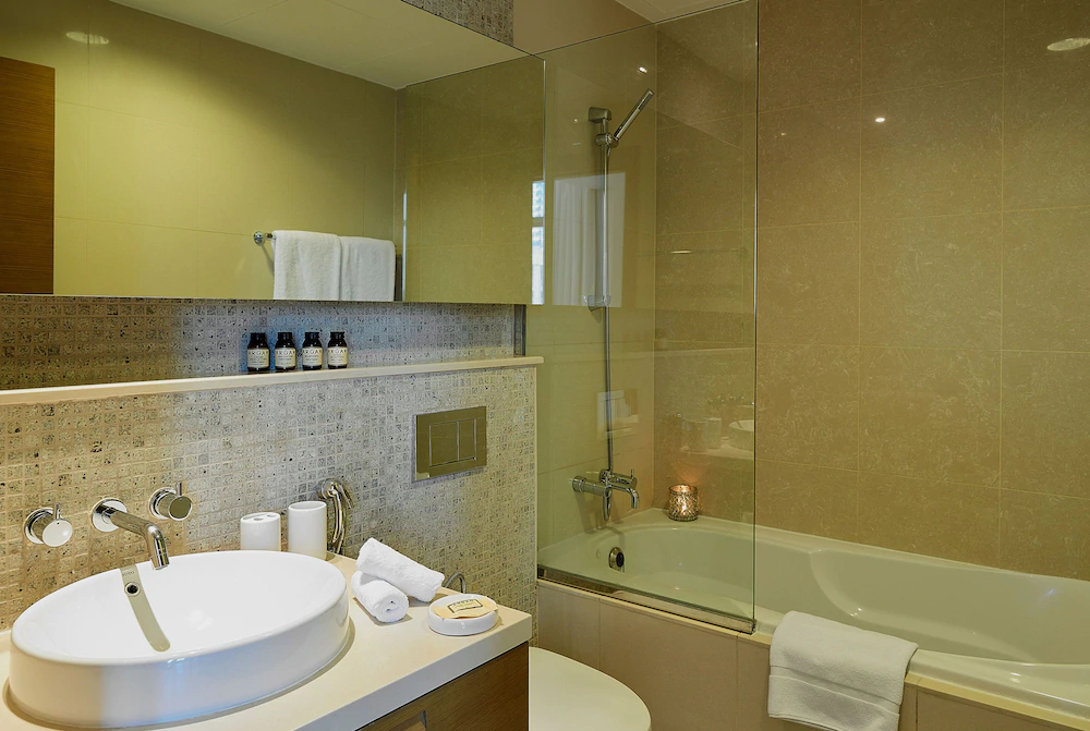 Claren Towers by Dream Inn Dubai