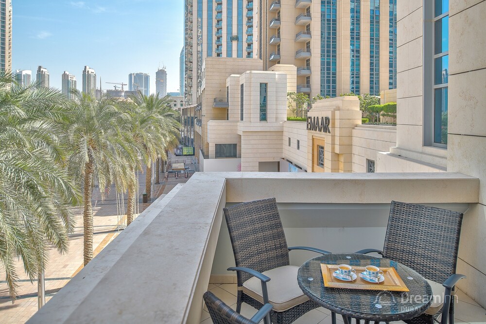 Claren Towers by Dream Inn Dubai