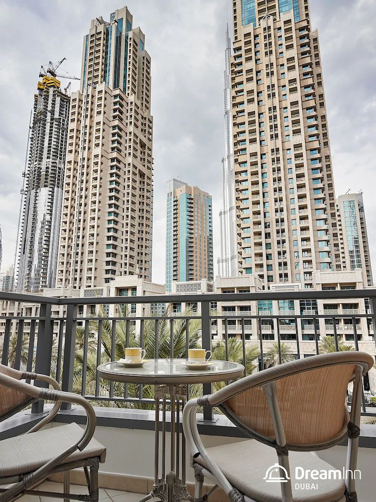 Claren Towers by Dream Inn Dubai