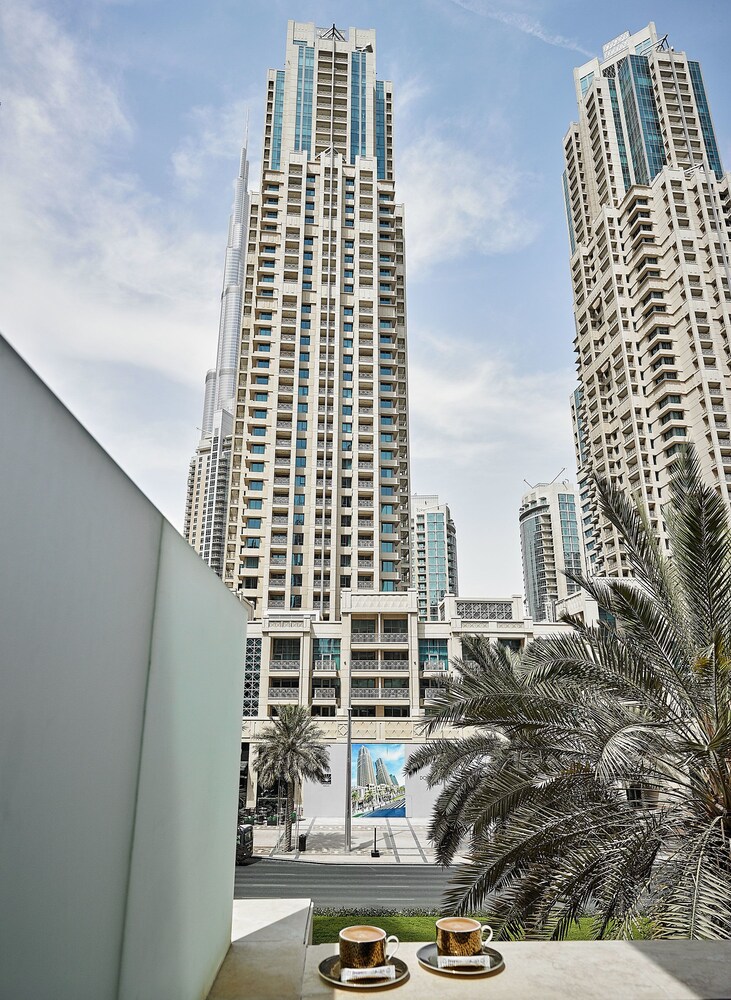 Claren Towers by Dream Inn Dubai