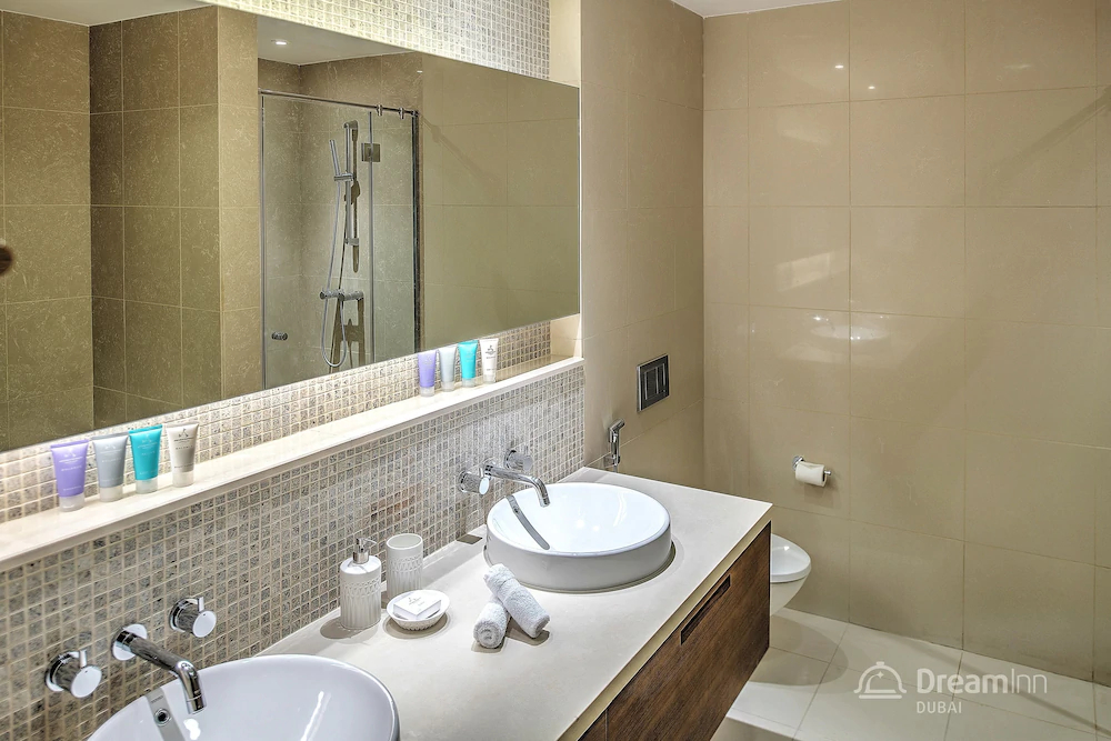 Claren Towers by Dream Inn Dubai