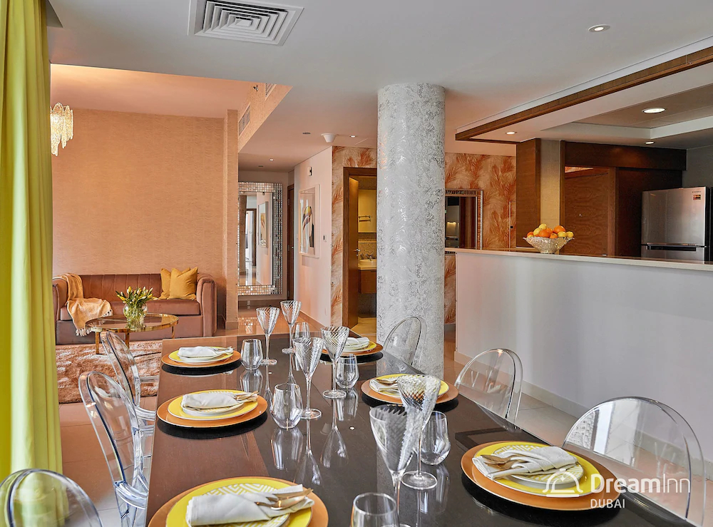 Claren Towers by Dream Inn Dubai