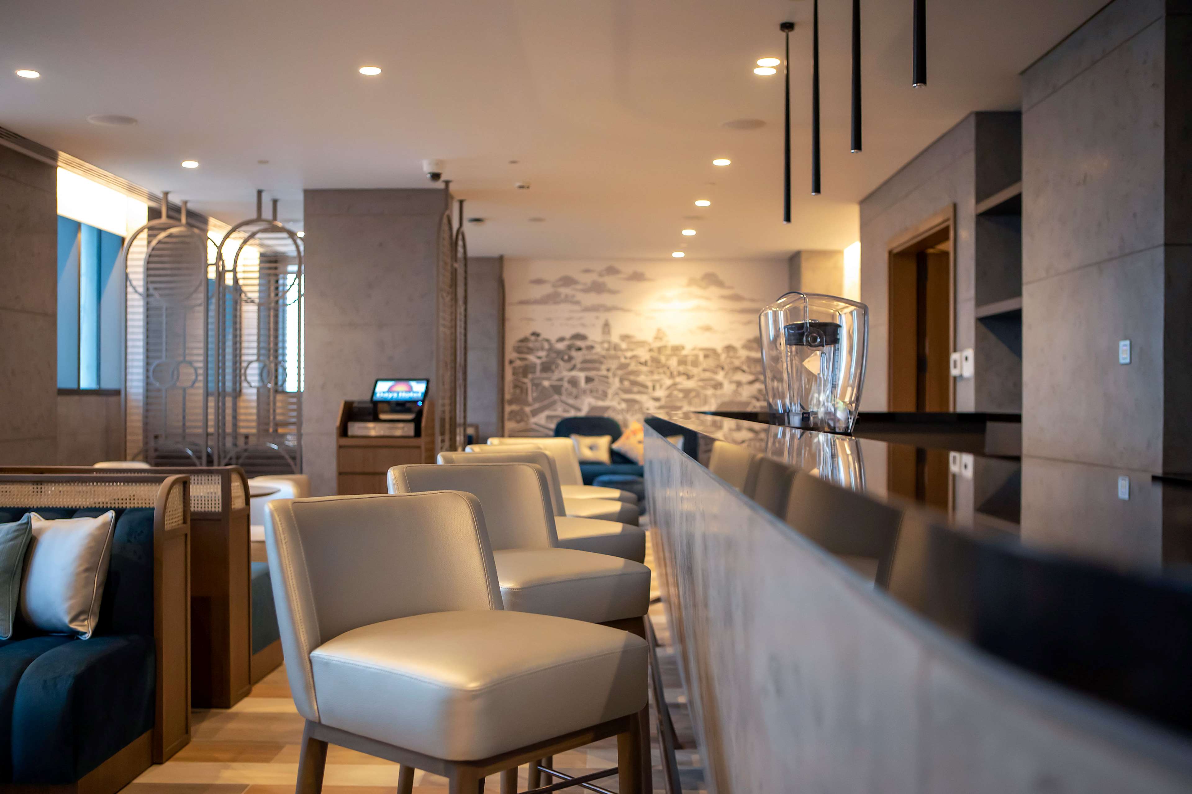 Mercure Dubai Gold District