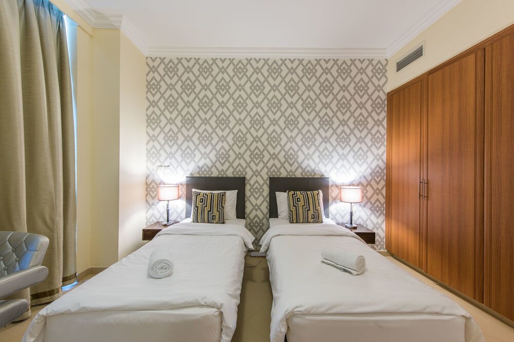 Dorra Bay by Deluxe Holiday Homes