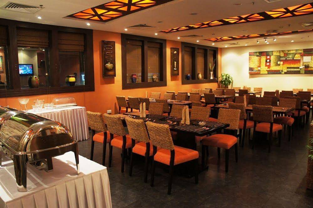 Boonmax Hotel