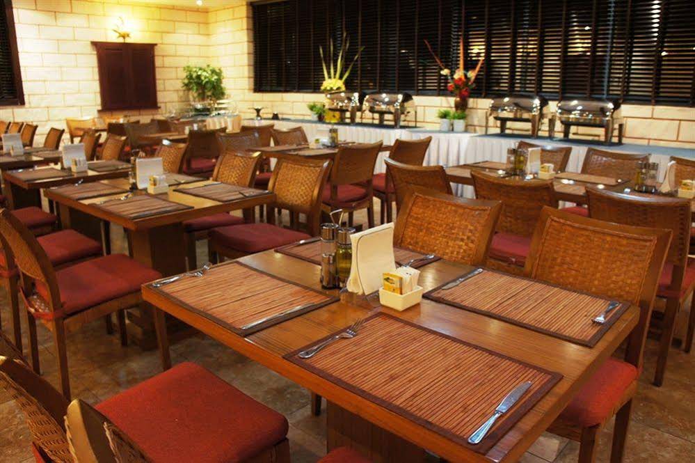Boonmax Hotel
