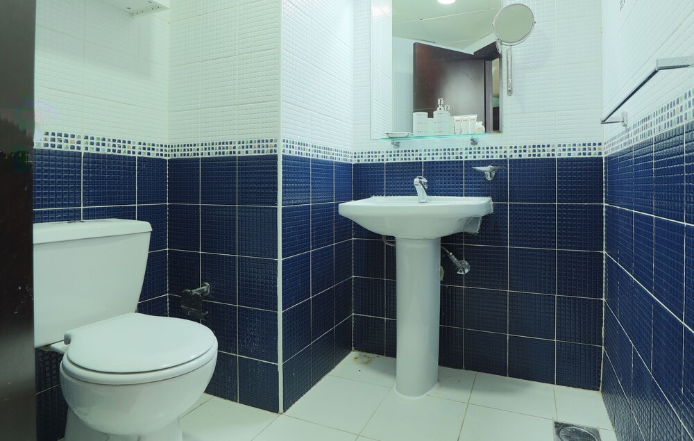 Dubai Gate 1 by OYO Rooms