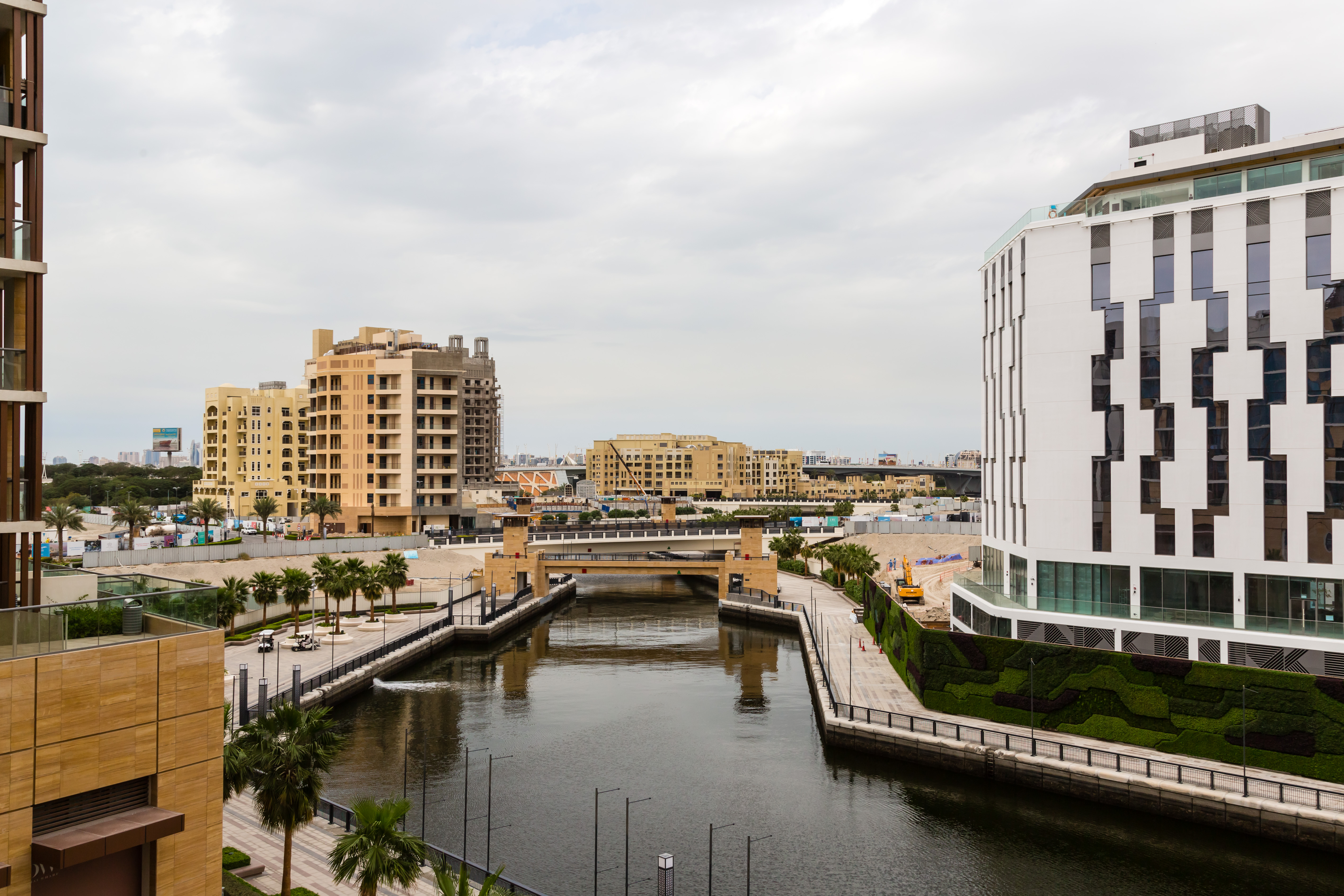 Dubai Wharf by Higuests Vacation Homes