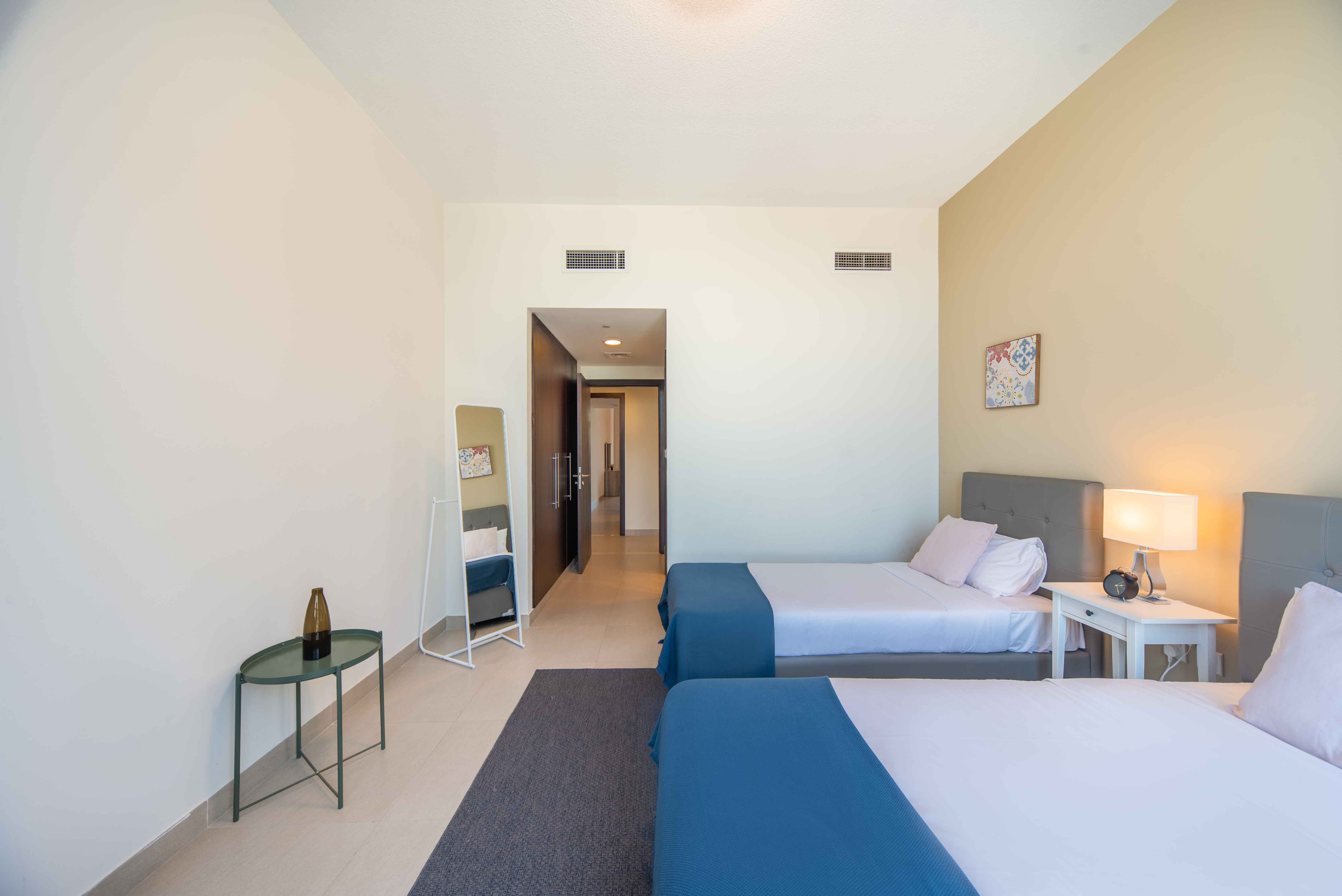 Dubai Wharf by Higuests Vacation Homes