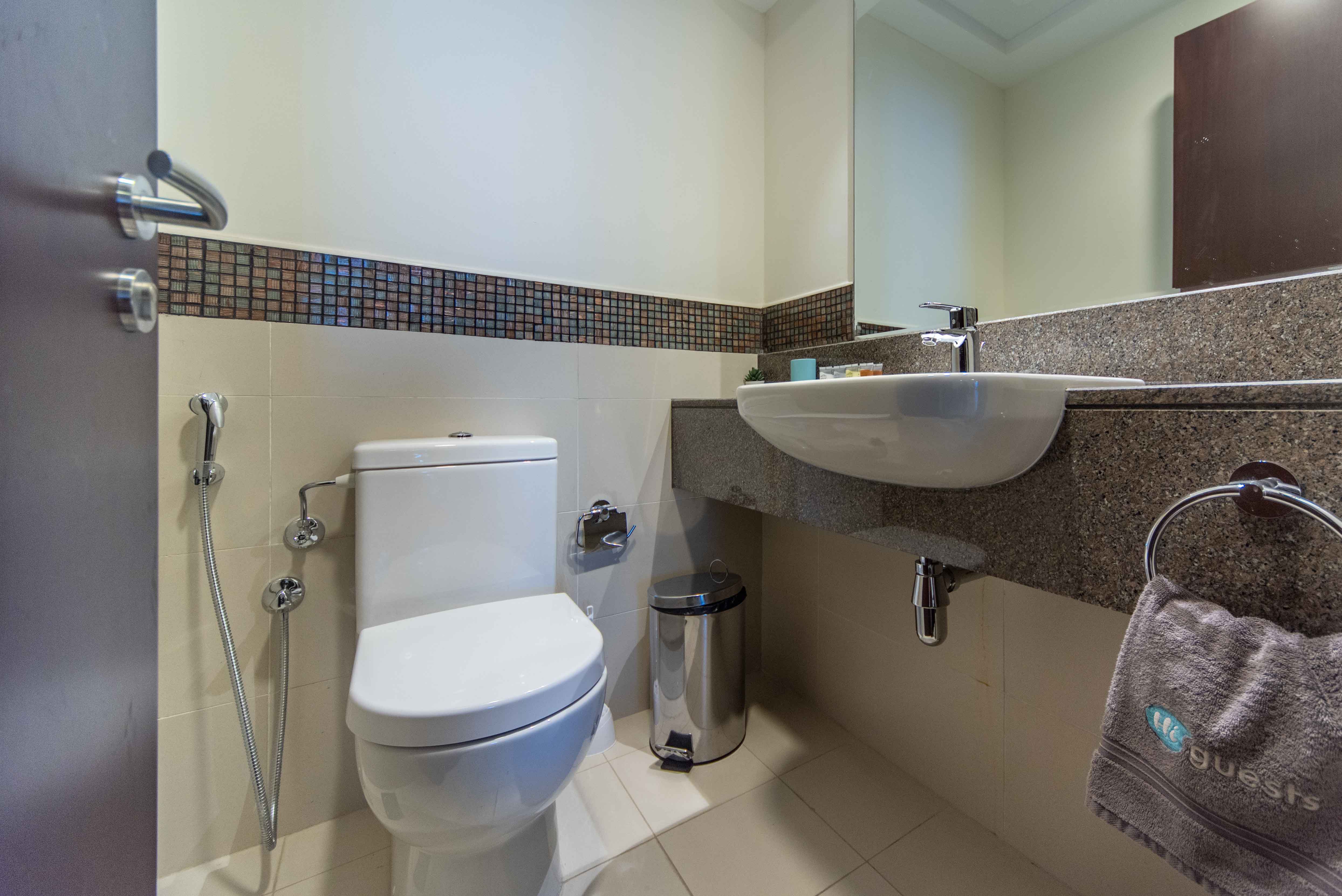 Dubai Wharf by Higuests Vacation Homes