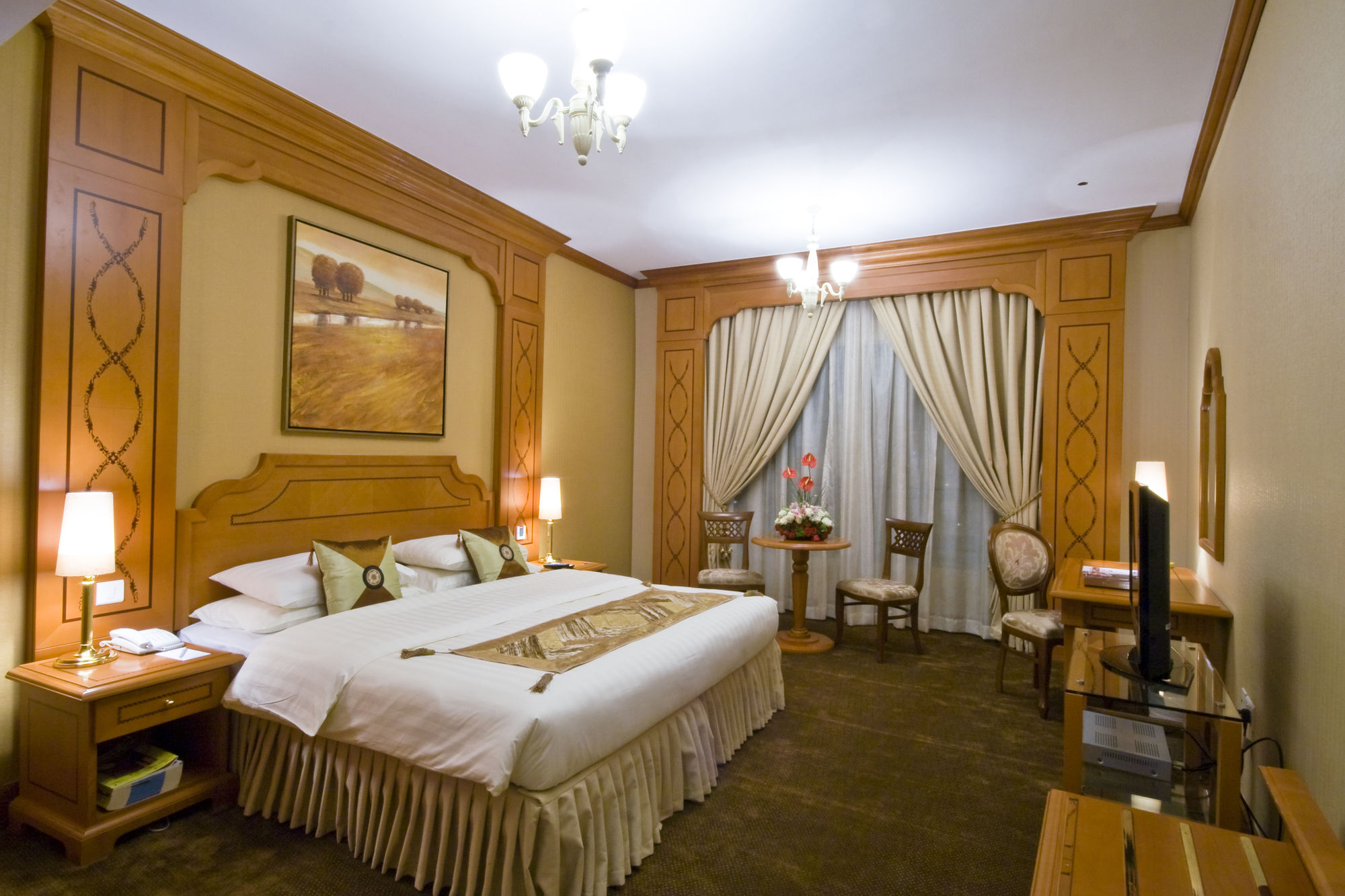 Royal Concorde Hotel & Suite
